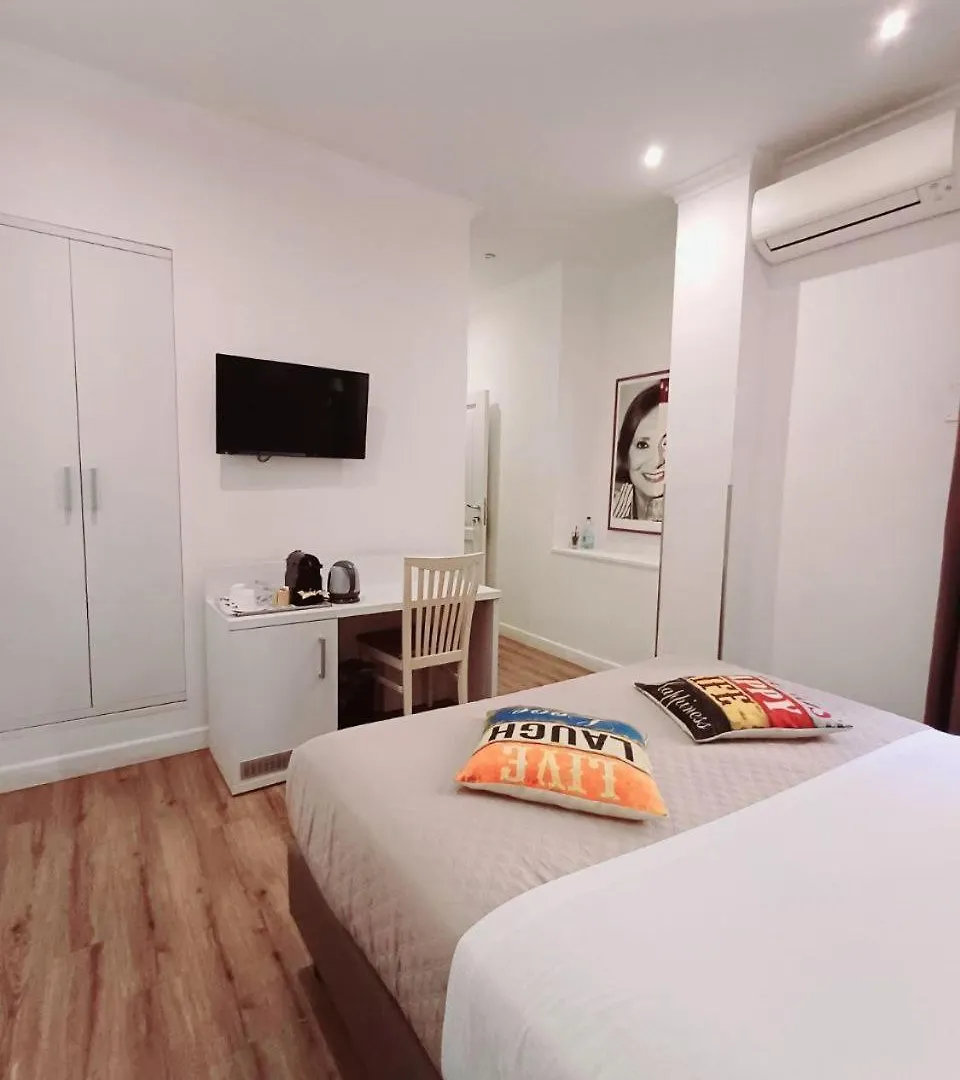 Camera Matrimoniale Roma Termini Con Bagno Privato ゲストハウス